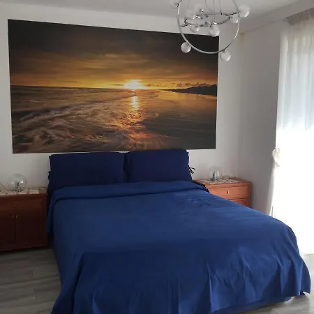 Seafront Apartment *