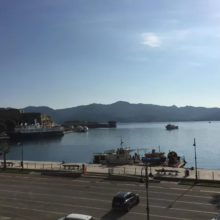 Seafront Appartamento *